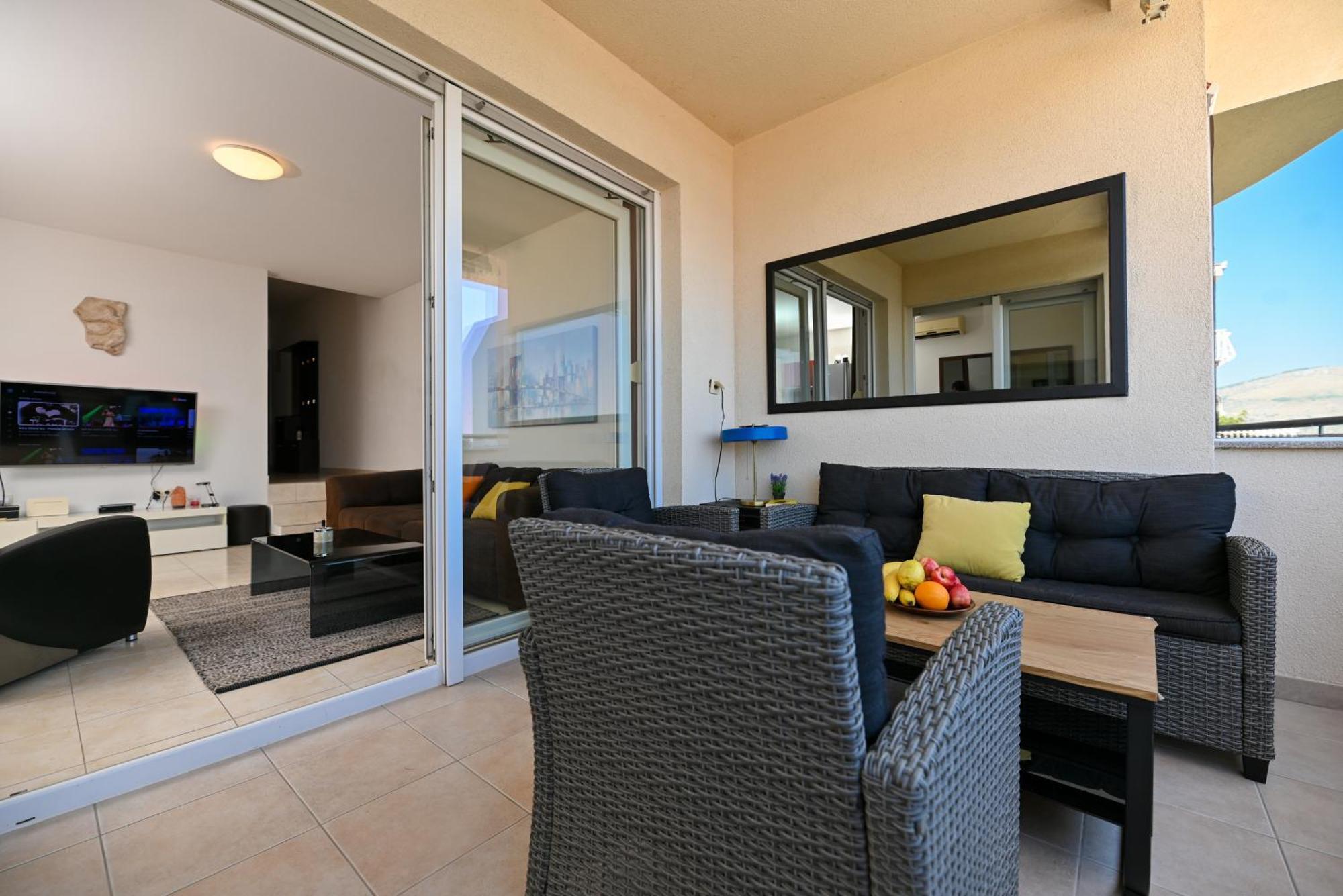 Sunny Place With Sea View Trogir Exterior foto