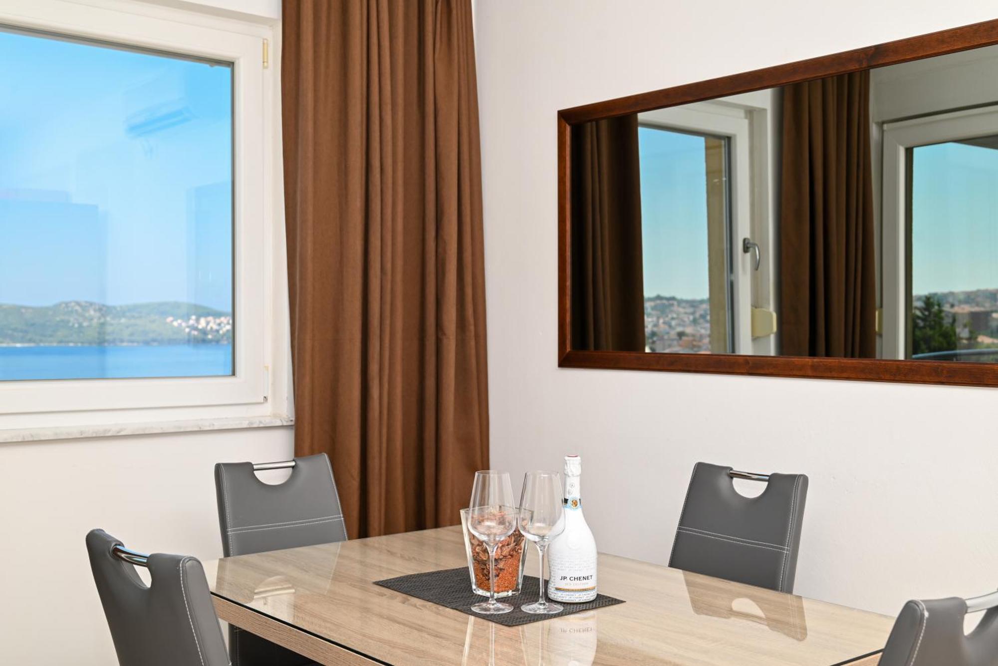 Sunny Place With Sea View Trogir Exterior foto